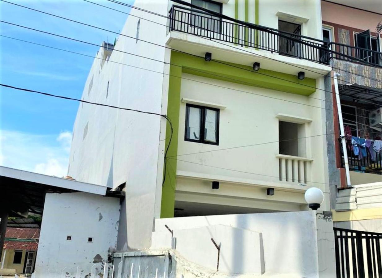 Guest House Onta Baru Macasar Exterior foto
